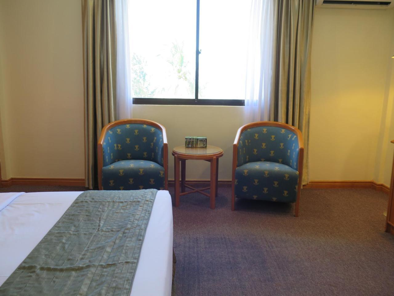 Sea View Resort Hotel & Apartments Kuala Belait Exterior foto