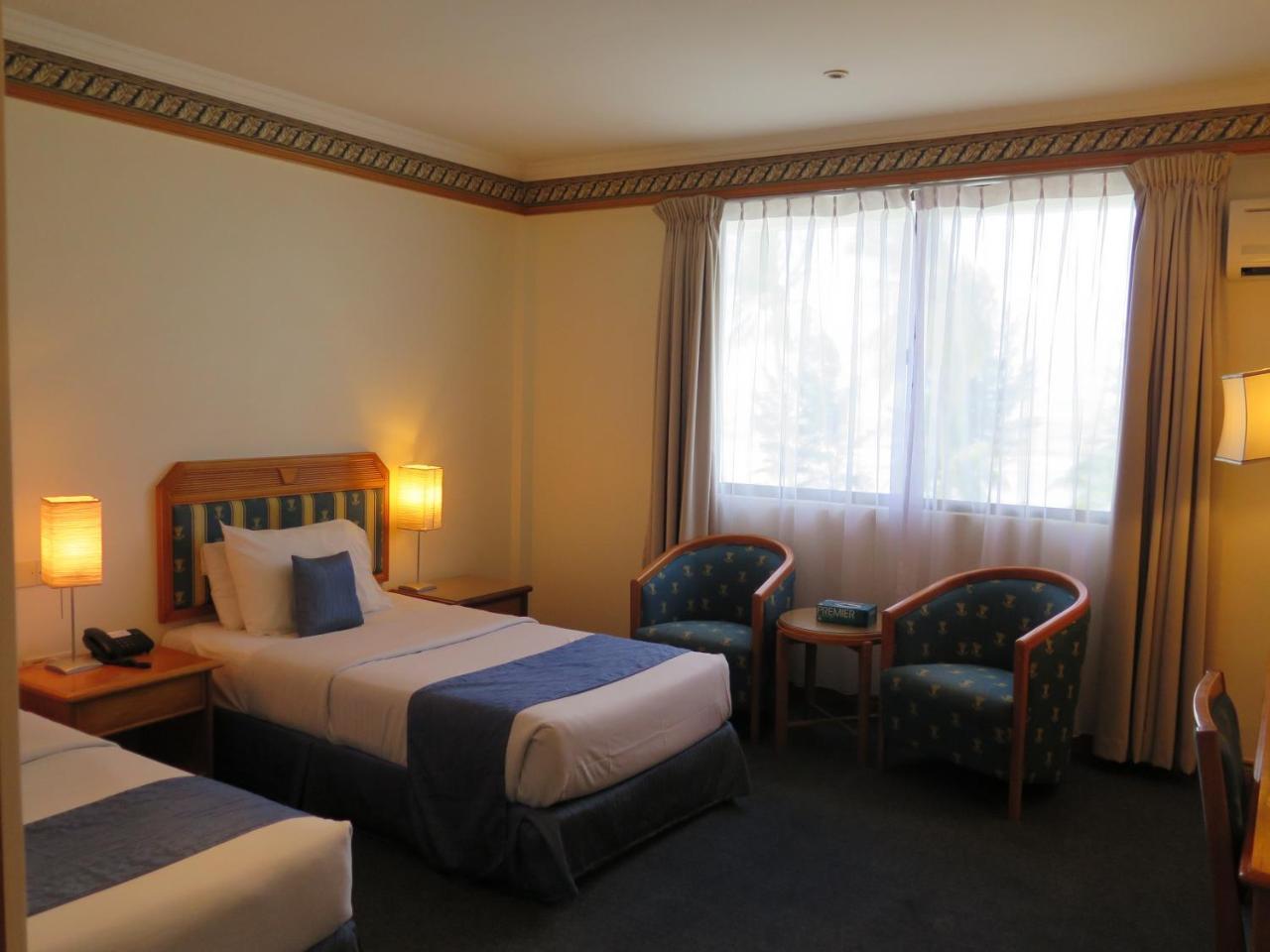 Sea View Resort Hotel & Apartments Kuala Belait Exterior foto